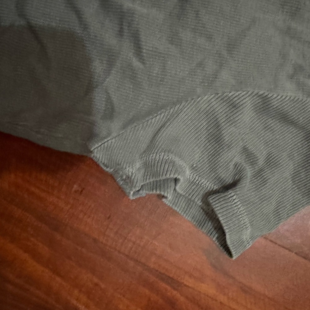 Urban Nation Light Gray Short Sleeve Top - Picture 4 of 7